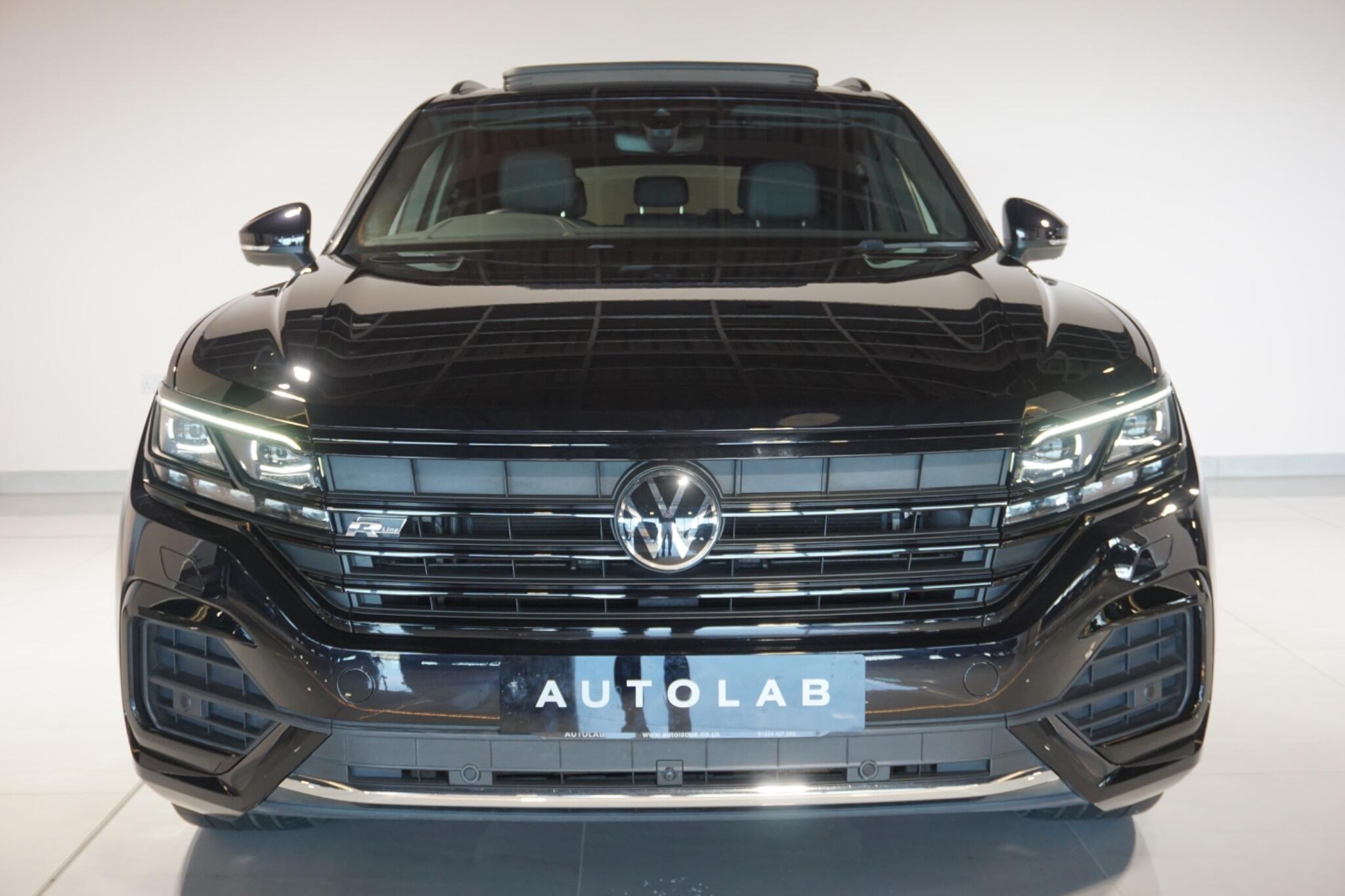 Volkswagen Touareg 3.0 TDI V6 Black Edition SUV 5dr Diesel Tiptronic 4Motion Euro 6 (s/s) (286 ps)